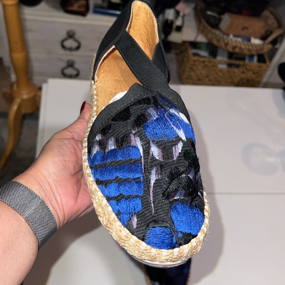 ESPADRILLES dark blue flats. Embroidered size 27 - Picture 2 of 15